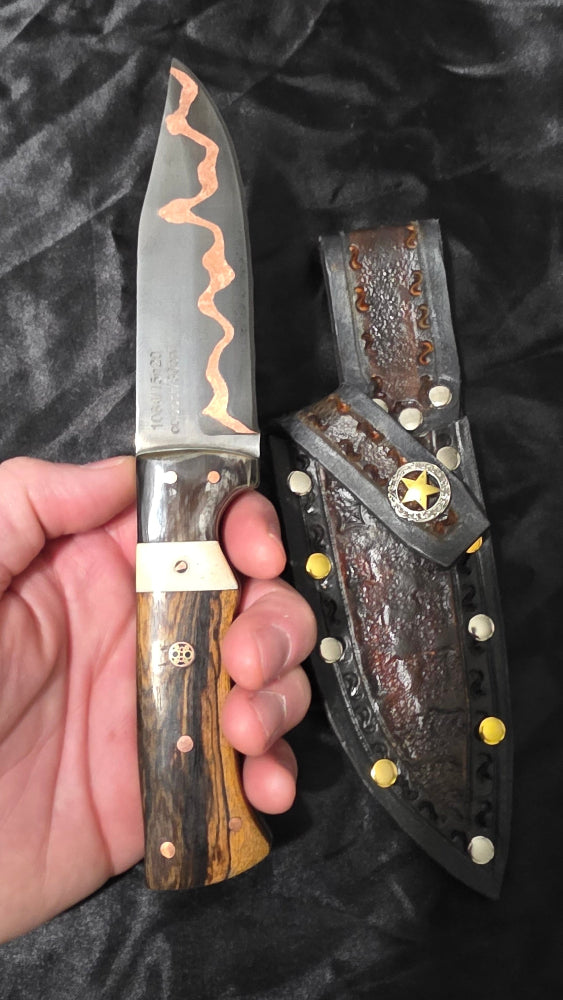 Cumai Damascus hunting Knife